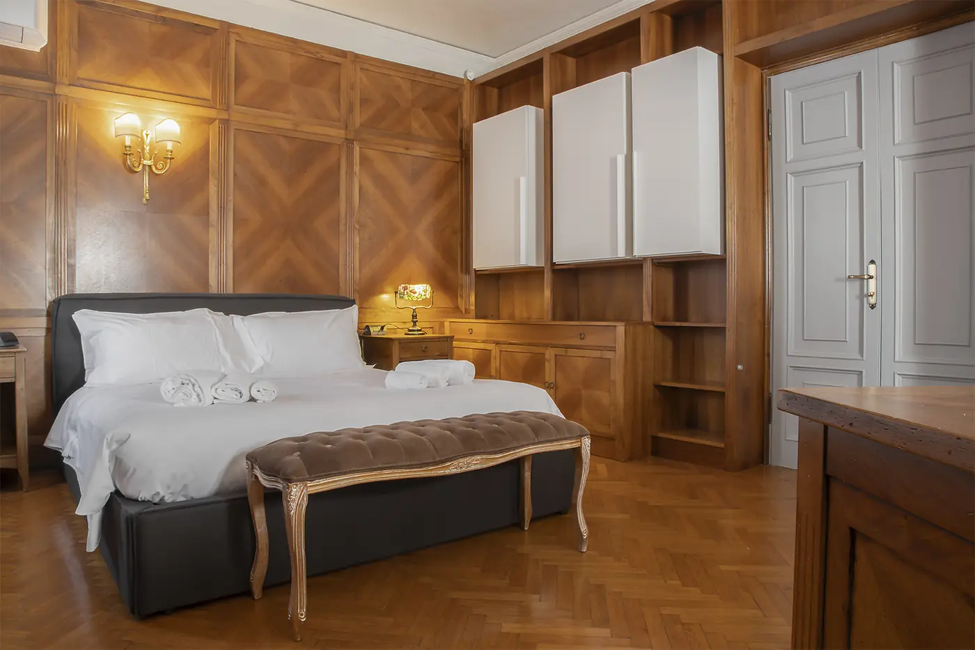 Hedy — Seven Suites Pieve