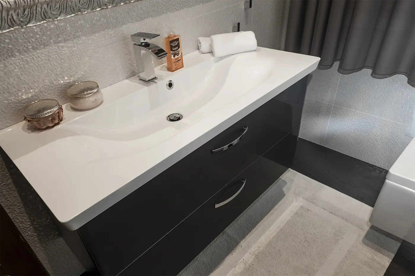 Hedy — Seven Suites Pieve